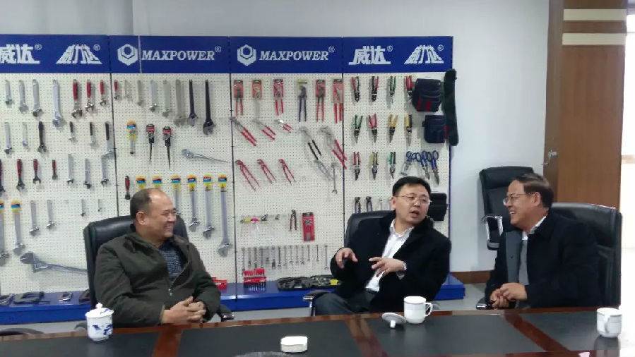 政和參觀3.jpg 濟(jì)南政和科技公司董事長參觀威力集團(tuán)(圖3)