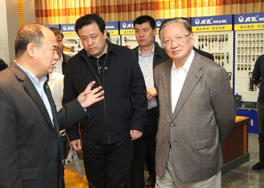 原國務(wù)委員、外交部部長唐家璇視察威力工具集團(tuán)(圖3)