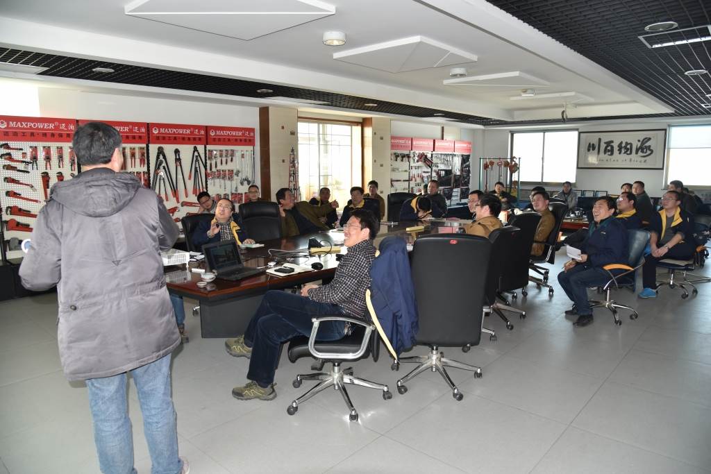 內(nèi)銷培訓(xùn)會202_06.JPG 威力工具集團開展多項業(yè)務(wù)培訓(xùn)(圖2)