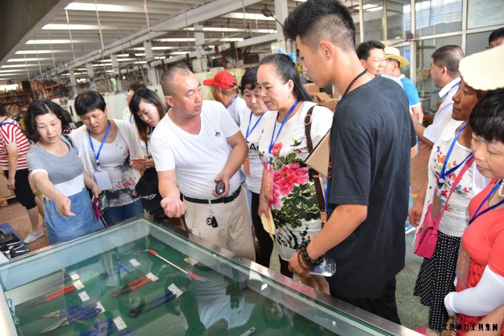 淄博參觀_09.jpg 祥鴻物資公司經(jīng)銷商參觀威力集團(圖7)