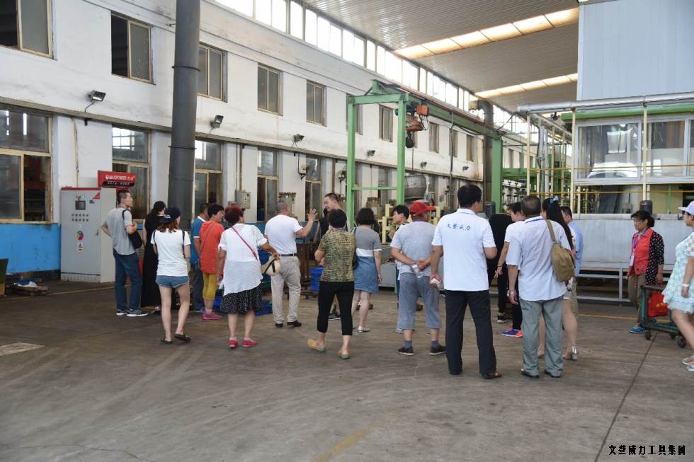 淄博參觀_20.jpg 祥鴻物資公司經(jīng)銷商參觀威力集團(圖8)