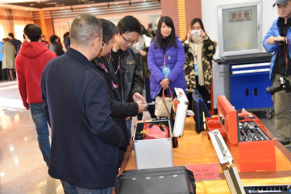 山東網(wǎng)記者采訪團(tuán)_09.JPG “工匠精神 山東制造”全媒體采訪團(tuán)蒞臨威力工具(圖6)