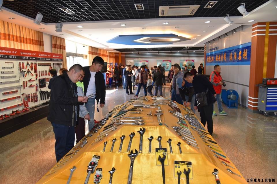 “精誠(chéng)合作，共創(chuàng)輝煌”威力工具第六屆全國(guó)優(yōu)秀經(jīng)銷商大會(huì)圓滿落幕(圖29)